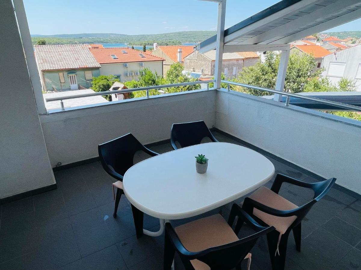 Beauty Living Jasmina Apartman Punat Kültér fotó